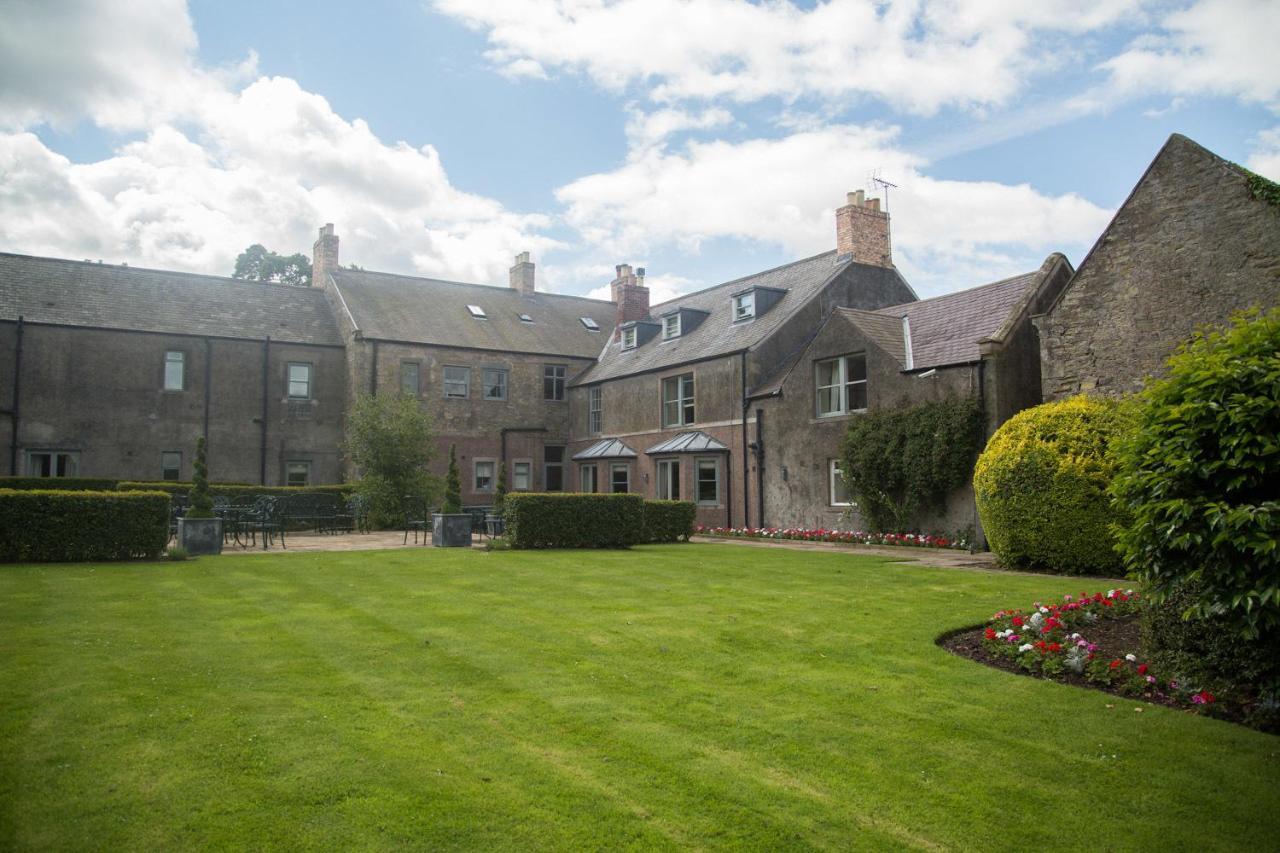 Collingwood Arms Hotel Cornhill on Tweed Екстериор снимка