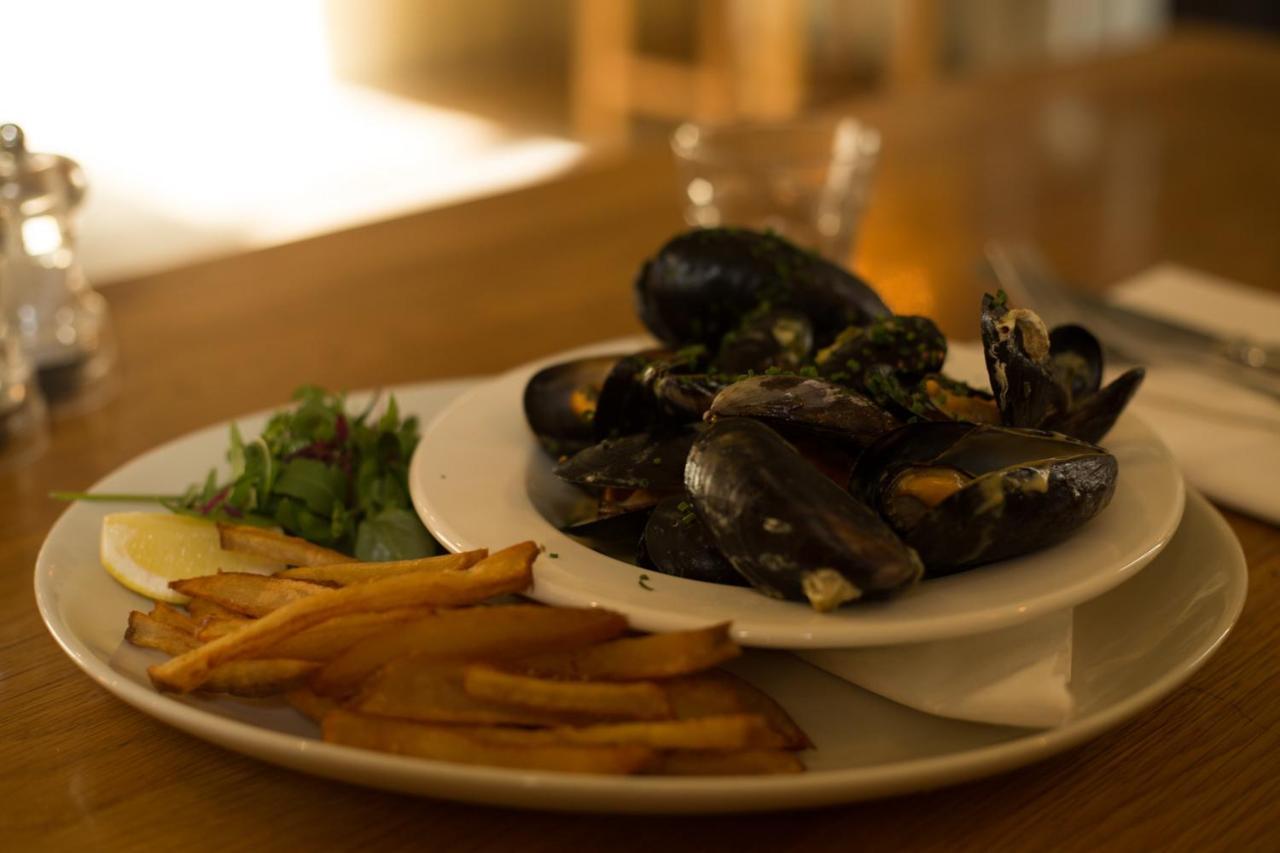 Collingwood Arms Hotel Cornhill on Tweed Екстериор снимка