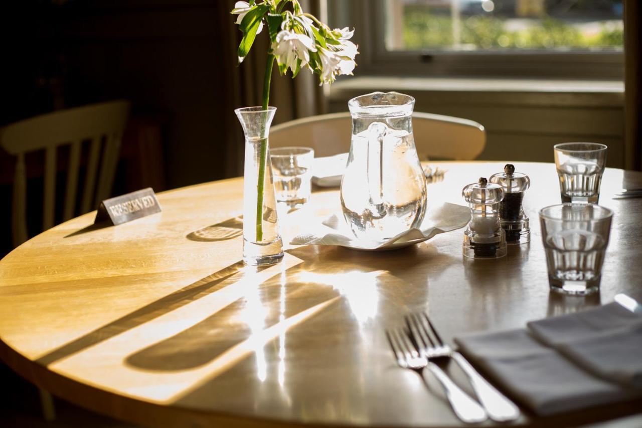 Collingwood Arms Hotel Cornhill on Tweed Екстериор снимка