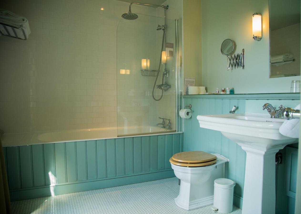 Collingwood Arms Hotel Cornhill on Tweed Екстериор снимка