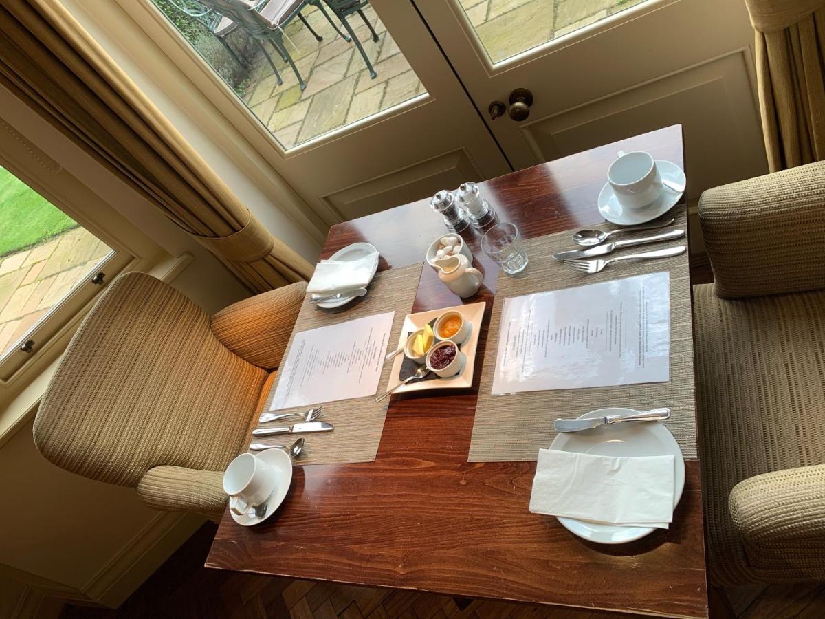 Collingwood Arms Hotel Cornhill on Tweed Екстериор снимка