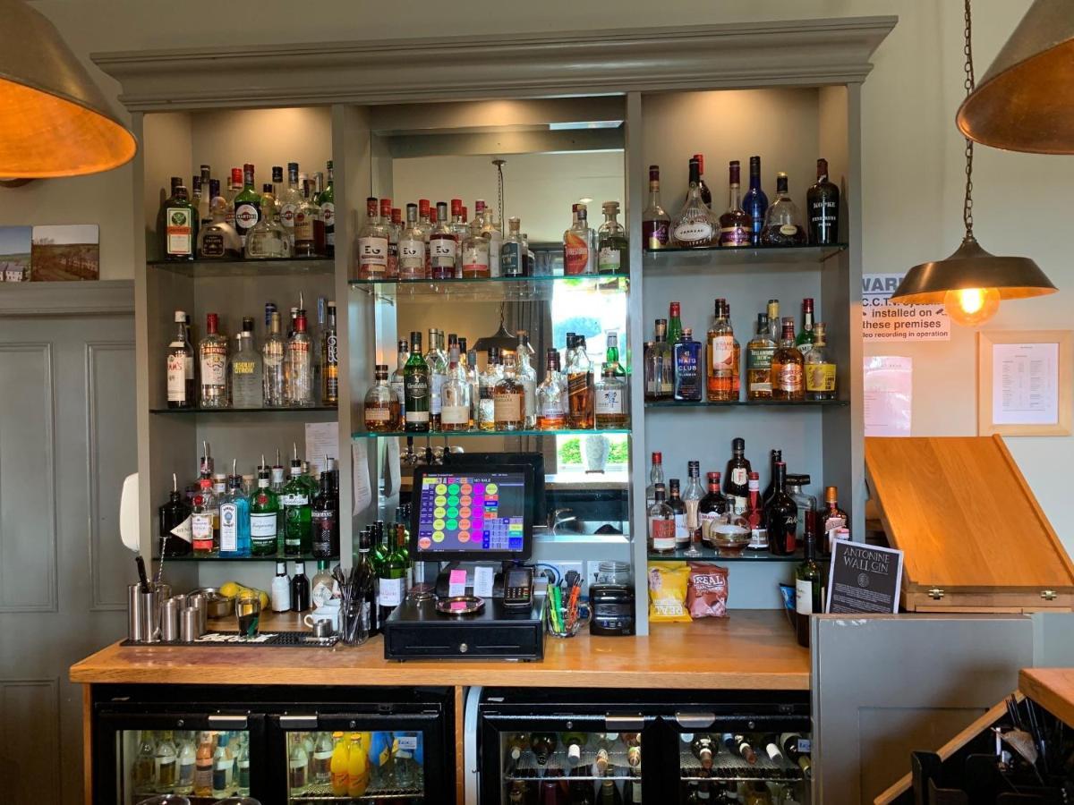 Collingwood Arms Hotel Cornhill on Tweed Екстериор снимка