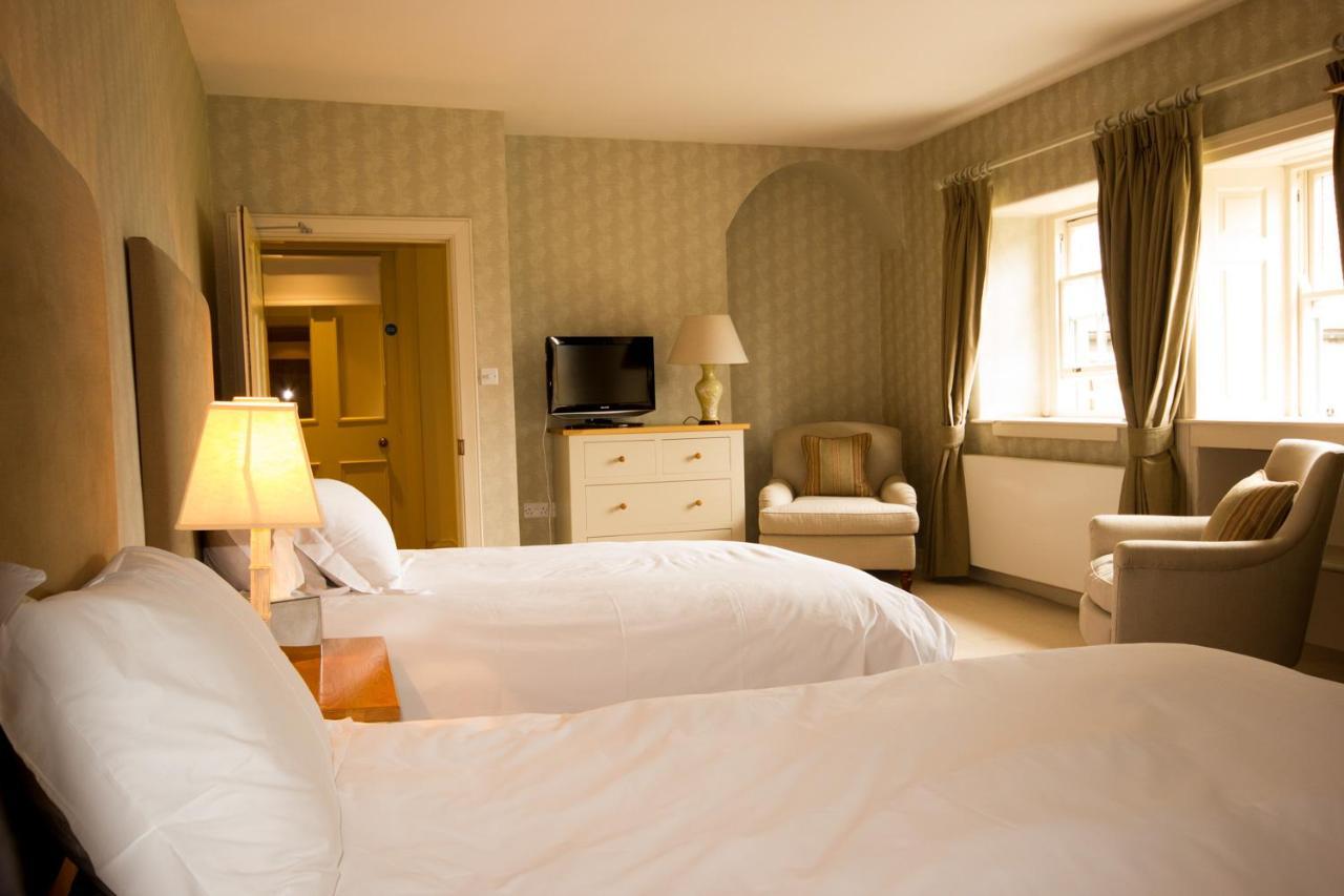 Collingwood Arms Hotel Cornhill on Tweed Екстериор снимка
